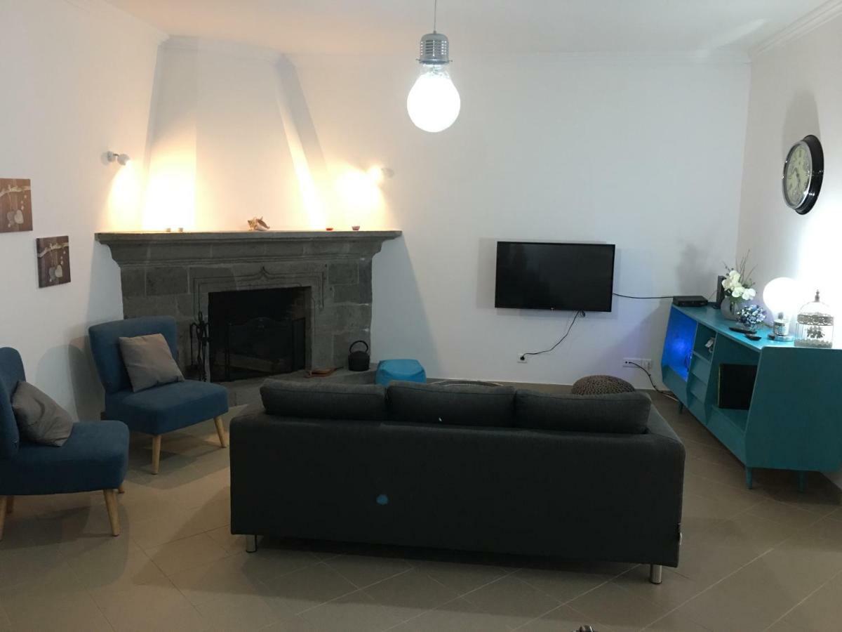 Casa Do Largo Villa ฟูร์นัส ภายนอก รูปภาพ