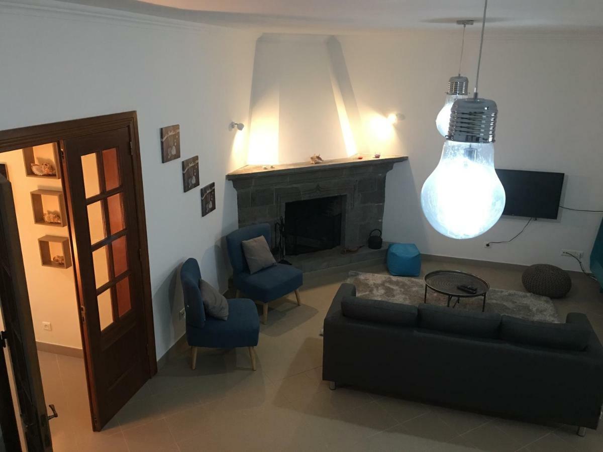 Casa Do Largo Villa ฟูร์นัส ภายนอก รูปภาพ